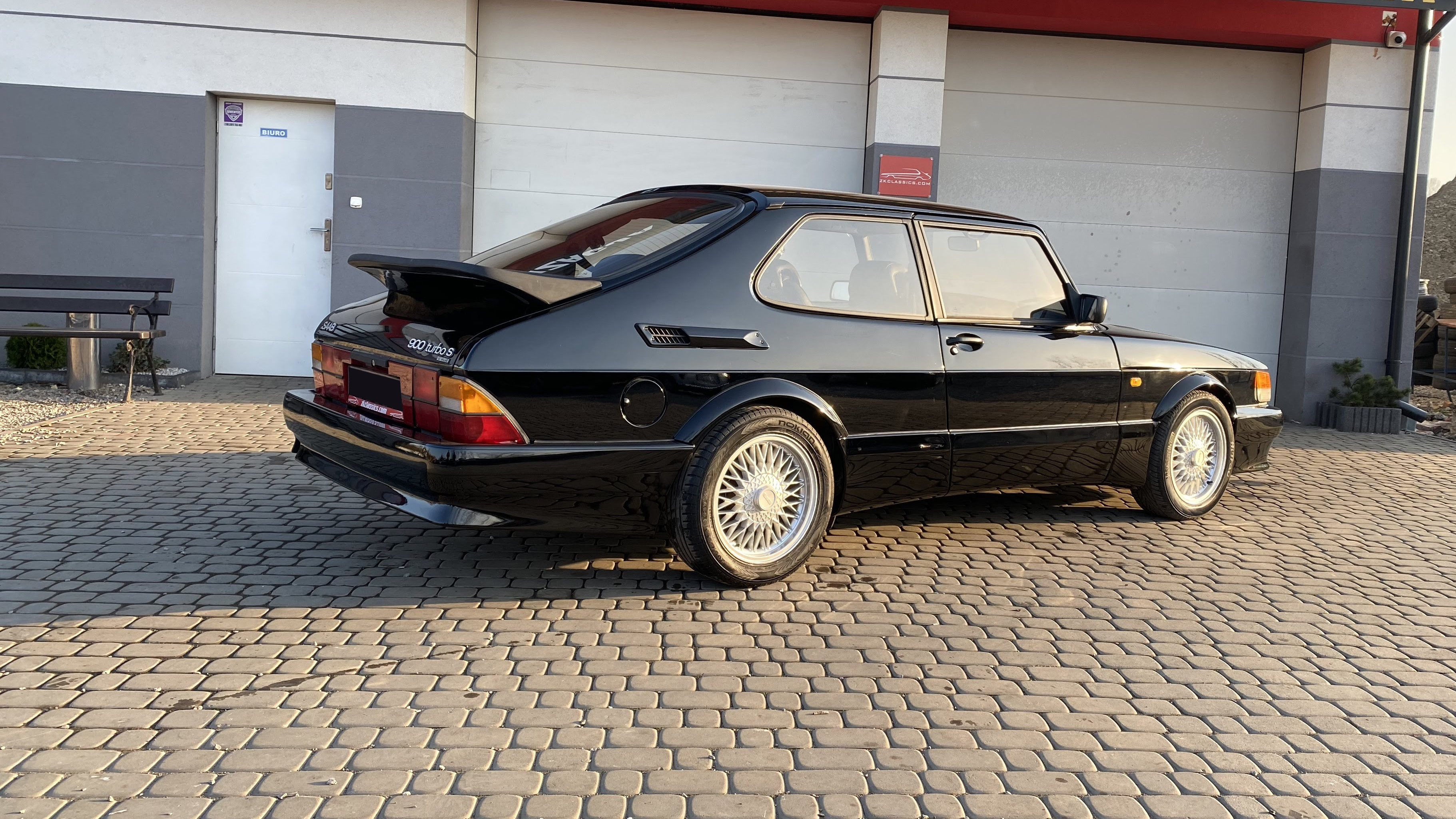 1992 Saab 900 restored by ZK Classics